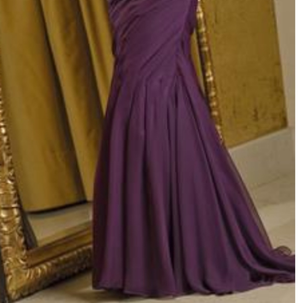 Formal Dress - Picture 5 of 5